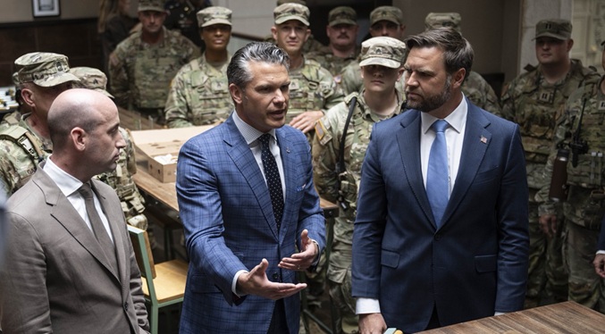 Abuchean a JD Vance y Pete Hegseth en su visitar a la Guardia Nacional en Washington (+ Video)