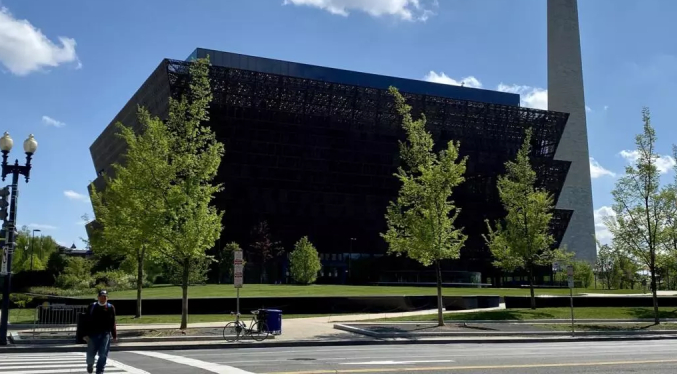 La Casa Blanca evaluará museos en Washington para eliminar las narrativas «partidarias»