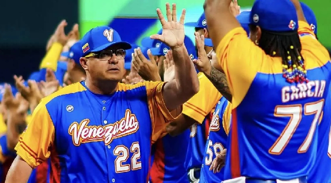 Mánager López anuncia que el equipo será «un poco más joven» en el Clásico Mundial de Béisbol