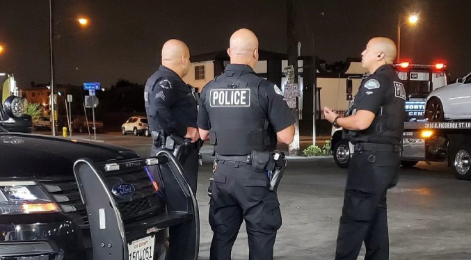 Dos muertos y seis heridos por disparos en el centro de Los Ángeles