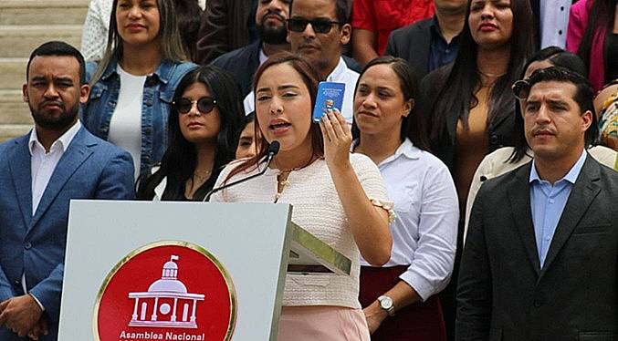Jóvenes diputados venezolanos exigen al Gobierno de Trump cesar «su política injerencista»