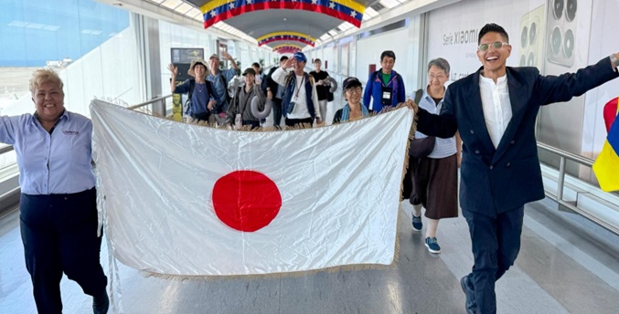 Venezuela recibe al primer grupo de turistas procedentes de Japón en Maiquetía