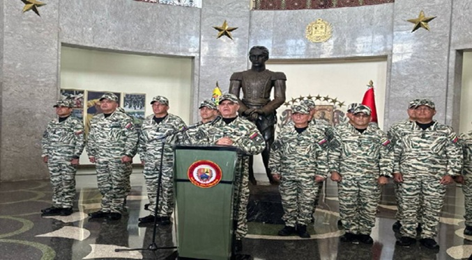 Padrino López asegura que «no hay espacio para el miedo» ante «agresión» de EEUU