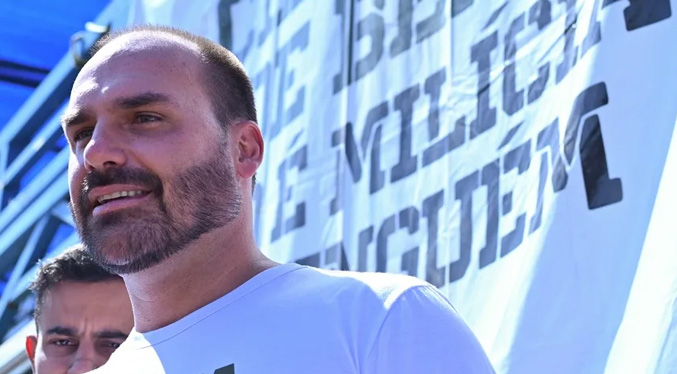 Un hijo de Bolsonaro dice que espera nuevas sanciones de EEUU a Brasil