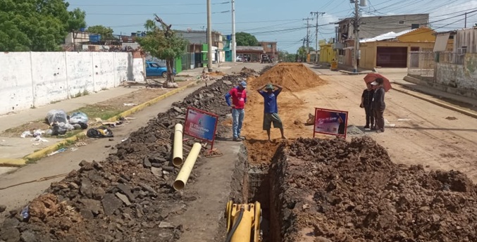 Cuatro mil familias del sector 18 de Octubre recibieron la sustitución de la red de aguas servidas