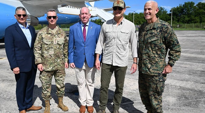 Altos funcionarios del Pentágono visitan Puerto Rico mientras aumentan las tensiones con Venezuela