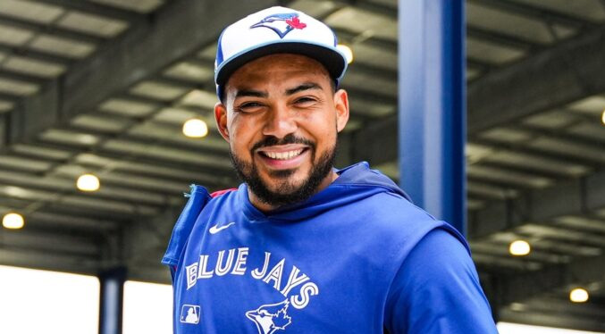 Azulejos de Toronto activa a Anthony Santander pensando en la postemporada