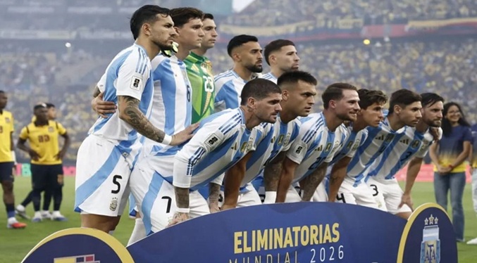 Argentina, líder indiscutida de las eliminatorias sudamericanas pese al cierre con derrota