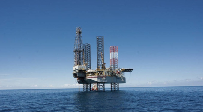 Maduro informa que Venezuela venderá gas a Colombia