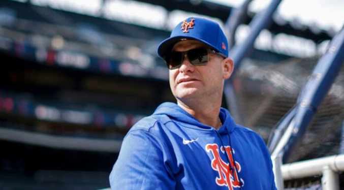 Carlos Mendoza es ratificado como mánager de Mets de New York