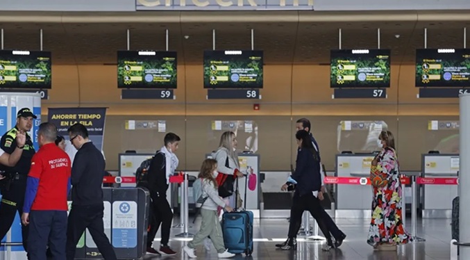 Colombia insta a sus ciudadanos a realizar nuevo registro obligatorio para viajar a Europa