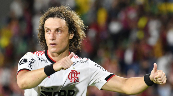 El futbolista David Luiz fue denunciado por una mujer por amenazas en Brasil