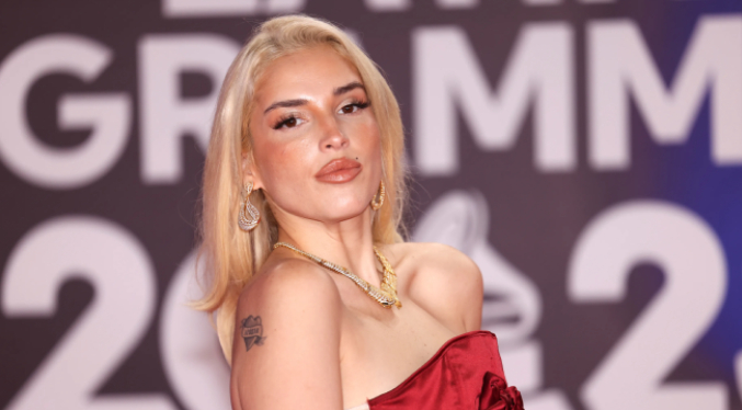 Elena Rose anuncia su álbum debut titulado «Bendito verano»