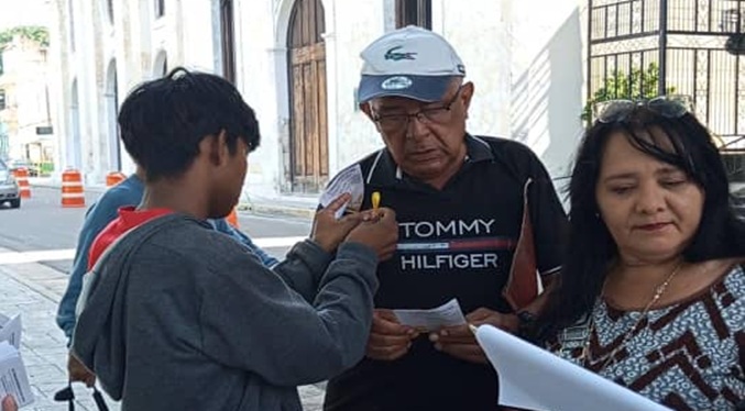 Fundación Niños del Sol concluye el Mes Amarillo con una toma de calle en la Plaza Bolívar