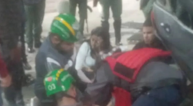 Incidente de vial deja dos lesionados en El Valle