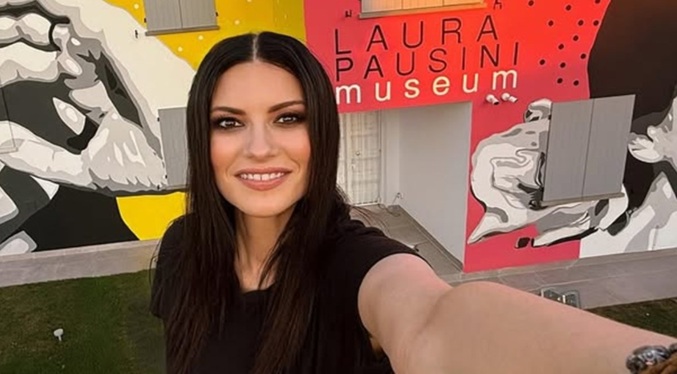 Laura Pausini se suma a artistas europeos para pedir la protección de la UE frente a la IA