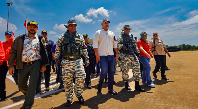 Caldera: Zulianos acudieron masivamente en 20 cuarteles de la entidad para el adiestramiento militar