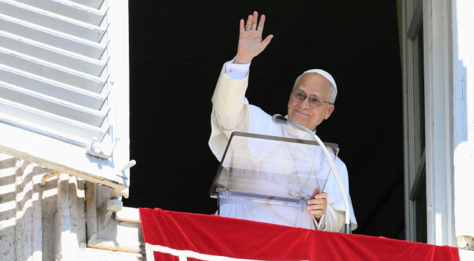 El papa León XIV: “Quien ama de verdad trabaja por la paz”