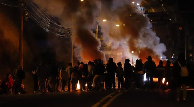 Ecuador asegura que «estructuras criminales-terroristas» emboscaron a militares