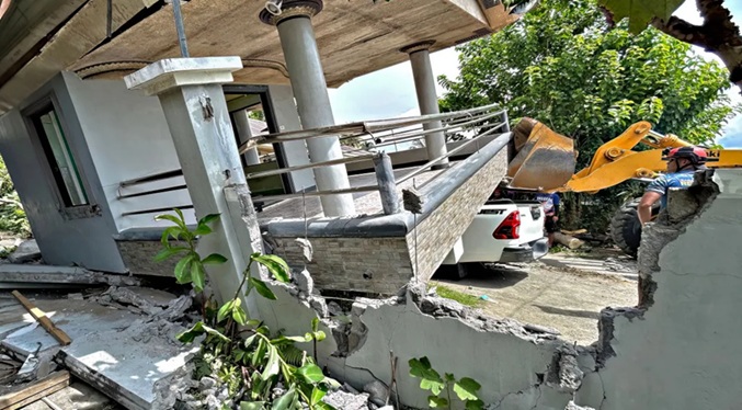 Un terremoto de magnitud 6,7 sacude el centro de Filipinas y desata alerta por tsunami