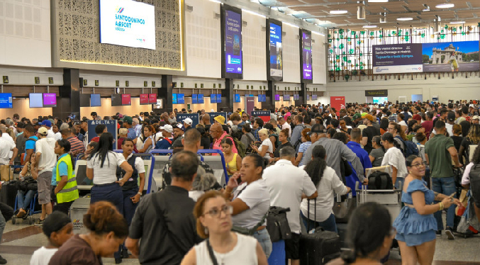 Caos en el Aeropuerto Internacional Las América por un apagón de casi 9 horas