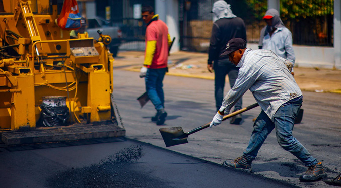 Gobernación de Zulia inicia la intervención de 1.8 kilómetros de la avenida Universidad