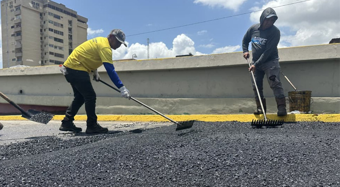 Con 250 toneladas de asfalto Alcaldía de Maracaibo inicia rehabilitación de Las Delicias