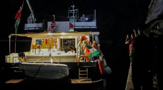 La flotilla para Gaza parte de Túnez, camino del enclave palestino