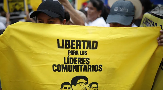 Una corte de El Salvador absuelve a varios líderes comunitarios acusados de un asesinato de 1989