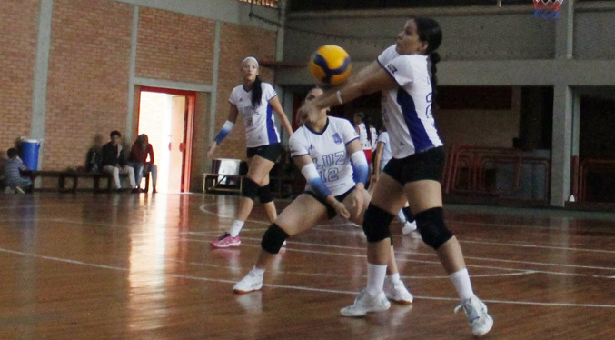 El voleibol sube el telón en celebración de los 60 años de la Dirección de Deportes de LUZ