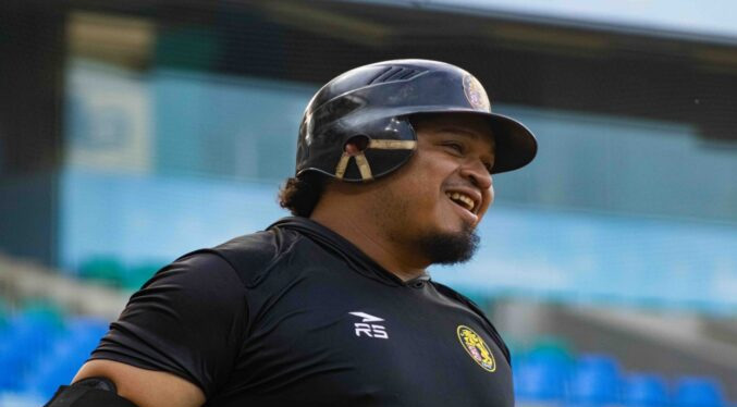 Aldrem Corredor se lleva todos los reflectores de la primera semana de la LVBP