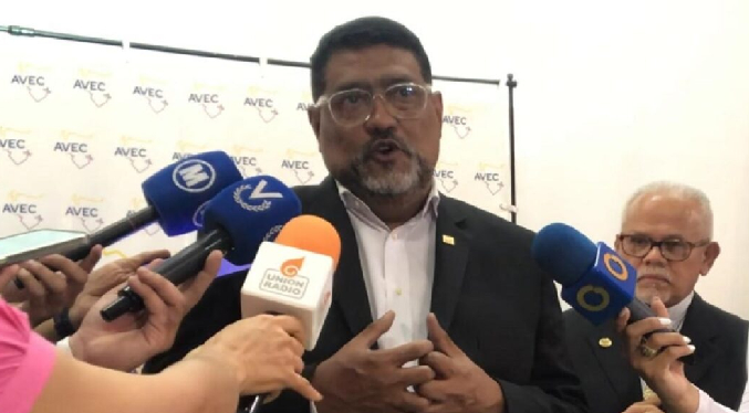 AVEC insta a impulsar la formación de más docentes