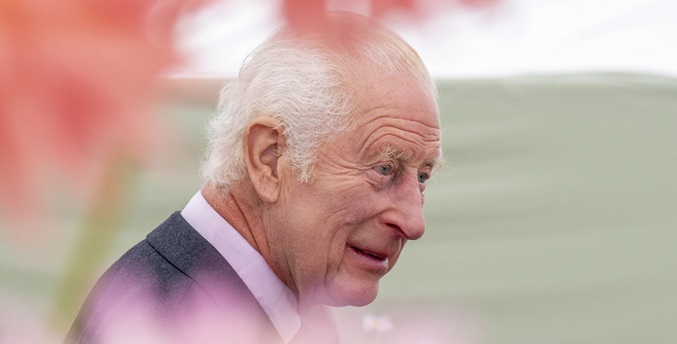 El rey Carlos III narra en un documental la «urgente necesidad» de proteger el planeta