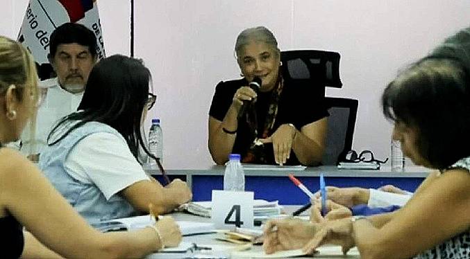 Ministerio de Educación instala comisión para evaluar tareas escolares