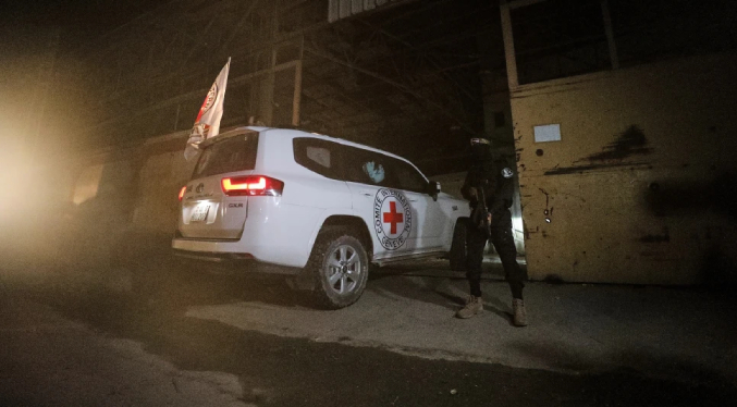 Israel dice que uno de los cuerpos entregados por Hamás no es el de un rehén