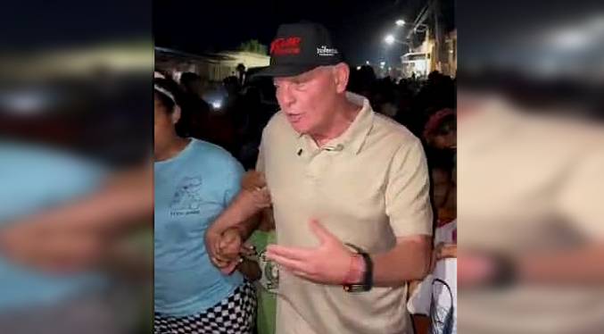 Alcalde Di Martino atiende reclamo de la comunidad Altos de Milagro Norte en recorrido nocturno