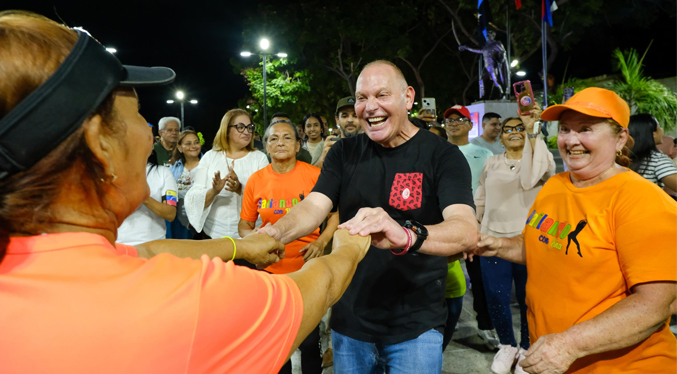 Alcalde Di Martino entrega todos los días plazas renovadas