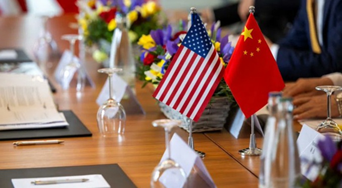 China y EEUU abordan su disputa comercial en Kuala Lumpur antes de la llegada de Trump