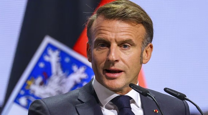 Macron dice que Rusia es una «amenaza» para Europa y pide no mostrar debilidad