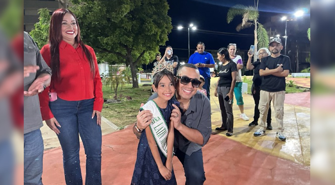 Felipe Peláez se encuentra con la gaita desde la Plaza El Mirador de Coquivacoa