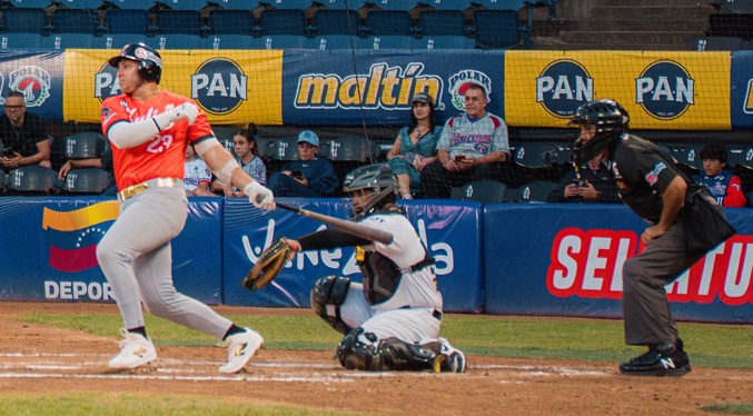 Águilas se reencuentra con la victoria en la UCV