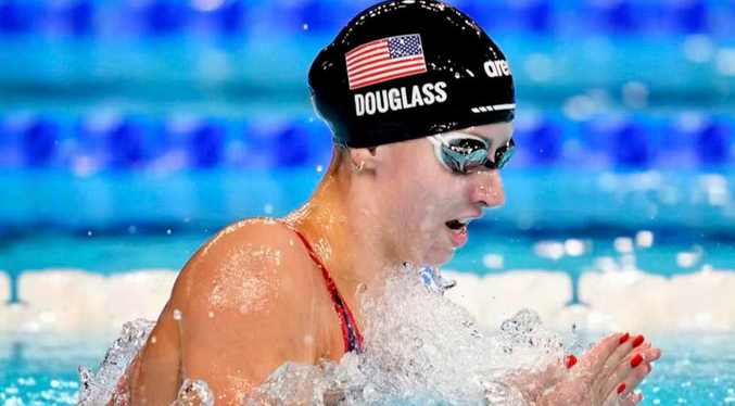 Kate Douglass y Kaylee McKeown imponen récords mundiales en Westmont