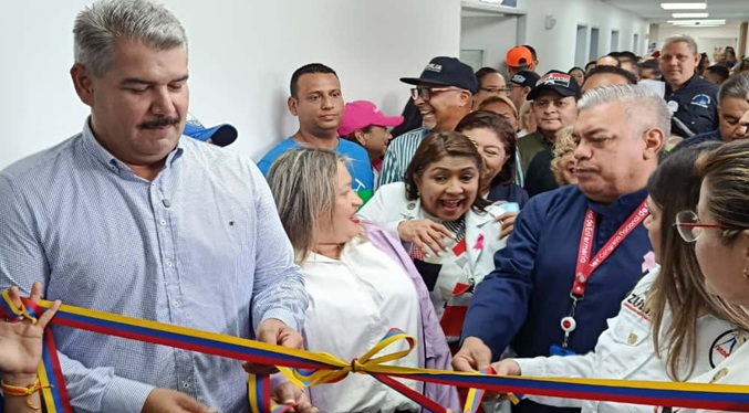 Luis Caldera apertura cinco modernas áreas en el Hospital Universitario de Maracaibo