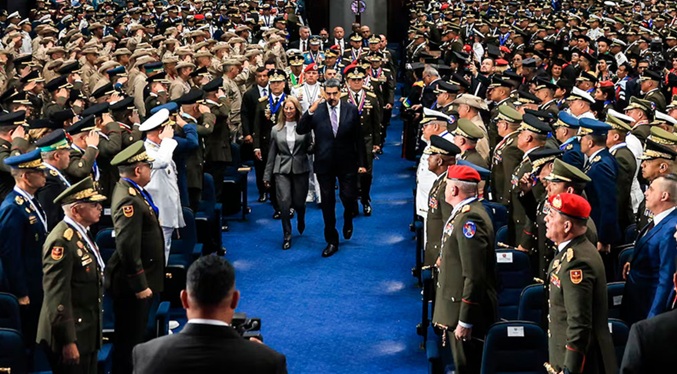 Ejecutivo nacional asegura haber recibido mensajes de apoyo de militares de otros países de Suramérica