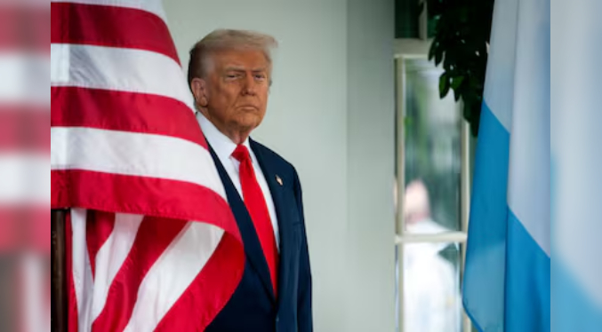 Fuentes AP: EEUU detiene a sobrevivientes de ataque en el Caribe a nave que al parecer llevaba droga