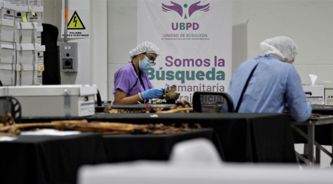 Medellín firma convenio para buscar a más de 4.000 desaparecidos por conflicto colombiano