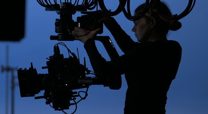 Zuliana se abre paso entre los grandes de Hollywood