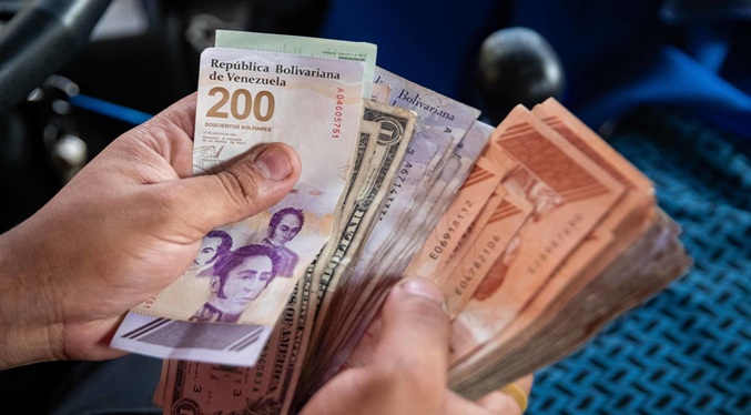 Afirman que venezolanos destinan 30 % de ingresos para cubrir alimentos y 20 % al transporte