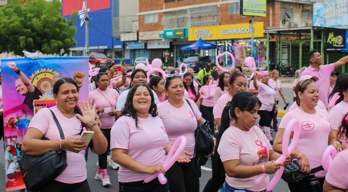 Las mujeres del oeste de Maracaibo marchan para promover prevención del cáncer de mama