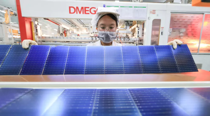 El freno en las energías renovables complica alcanzar el objetivo de la COP28